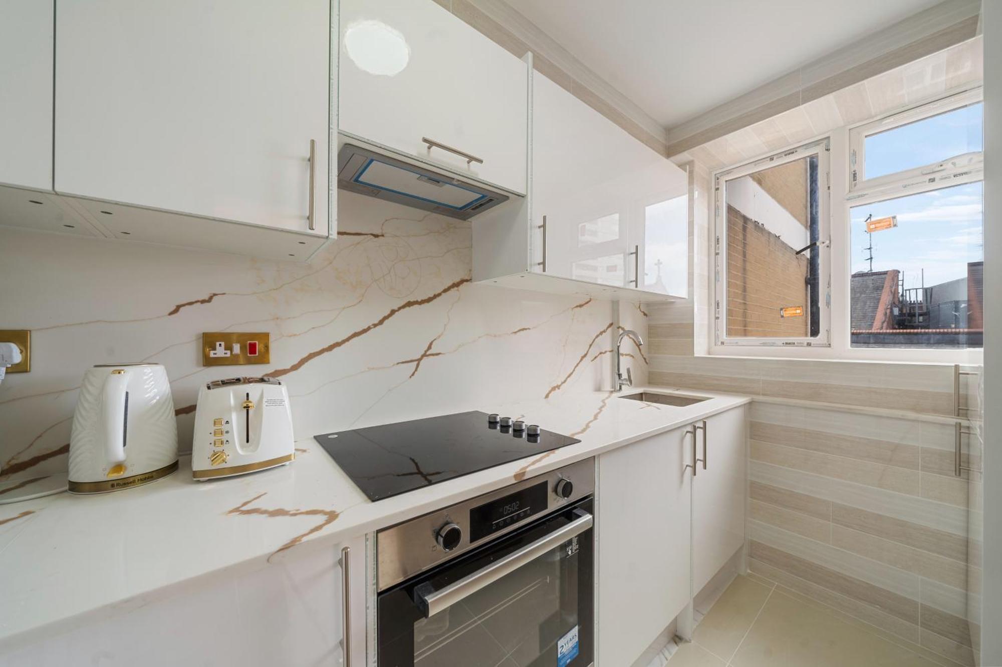 Opulent 2-bedroom In The Heart Of Mayfair H4 Apartment *