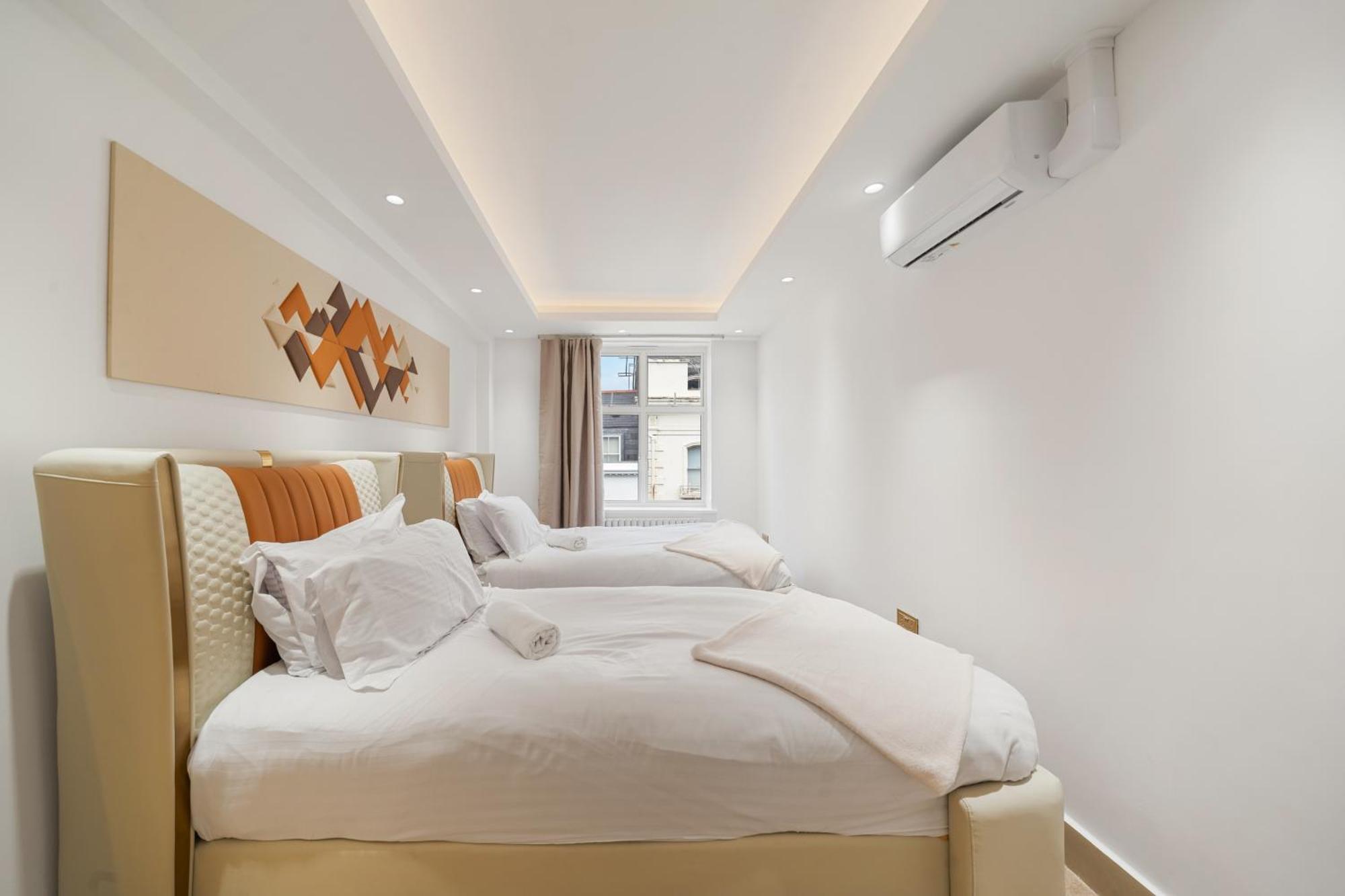 Opulent 2-bedroom In The Heart Of Mayfair H4 Apartment London